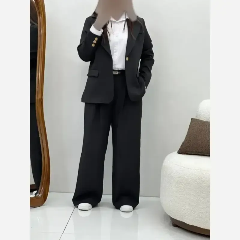 ست کت و شلوار زنانه مدل غزل جنس مازراتی دبل گرم بالا فری سایز